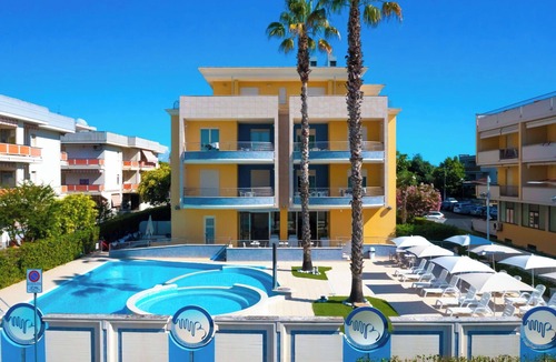 Villa Rosa Apartment | Lovely apartment for 4 people with A/C, WIFI, private pool and balcony