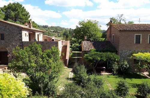 Monteleone d'Orvieto Apartment | Lovely apartment for 4 people with pool, WIFI and pets allowed