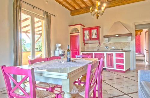 Riparbella Apartment | Lovely apartment for 6 guests with WIFI, pool, A/C, TV and terrace