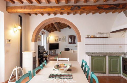 Montescudaio Apartment | Lovely apartment for 6 guests with WIFI, terrace and pets allowed