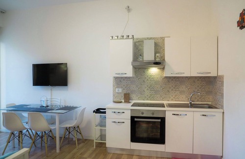 Termoli Apartment | Lovely apartment for 4 people with A/C, TV and balcony