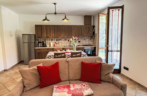 Savona Apartment | Lovely apartment for 5 guests with WIFI, TV, patio, pets allowed and panoramic view