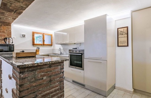 Marina di Cecina Apartment | Lovely apartment for 8 people with WIFI, A/C, TV, balcony and pets allowed