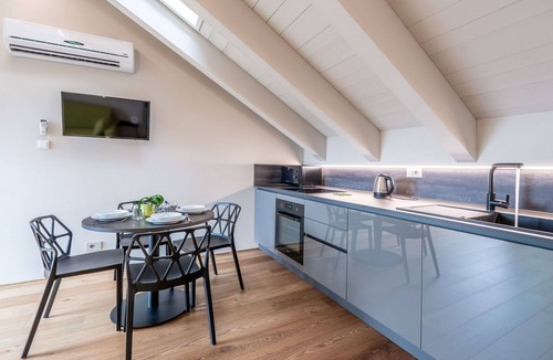 Briaglia Apartment | Lovely apartment for 4 people with A/C, WIFI, TV, terrace and panoramic view