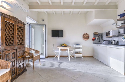 Marciana Apartment | Lovely apartment for 2 guests with A/C, WIFI, balcony and pets allowed
