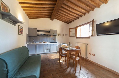 Patresi Apartment | Lovely apartment for 4 guests with A/C, TV and terrace