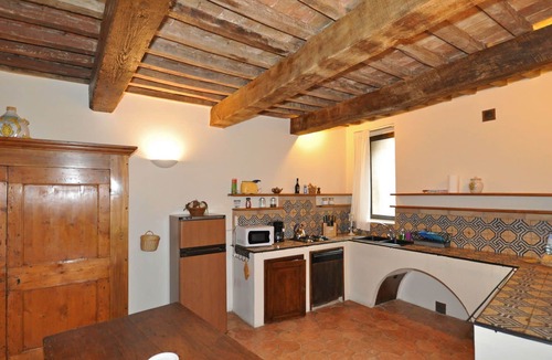 Umbertide Apartment | Lovely apartment for 4 people with WIFI, A/C, pool, TV, panoramic view and parking