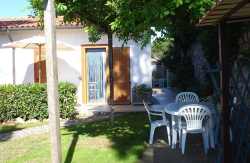Capoliveri Apartment | Lovely Apartment in Capoliveri with Barbecue and Terrace