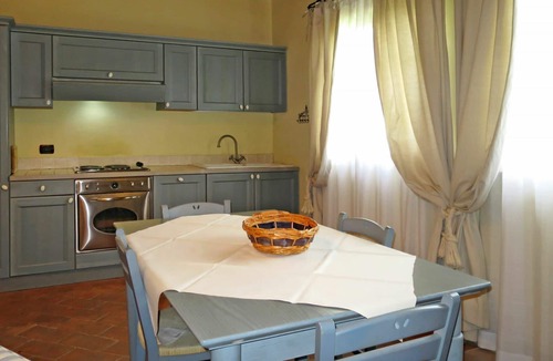 Monteverdi Marittimo House | Lovely apartment in villa with A/C, hot tub, WIFI, pool, TV, patio, pets allowed and parking