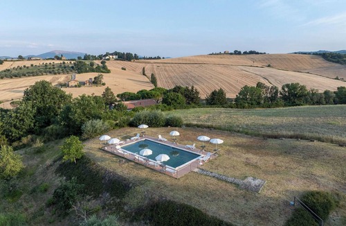 Lidarno House | Lovely apartment in villa for 7 guests with pool, WIFI, TV, patio and pets allowed