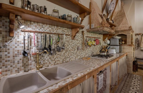 Canino House | Lovely home in Canino VT with sauna