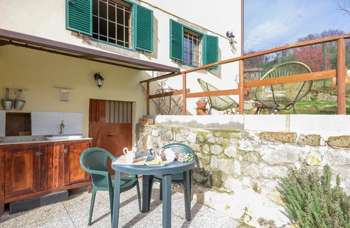 Castel del Piano House | Lovely home in Casidore with WiFi