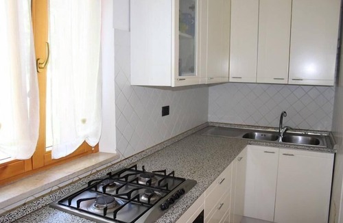 Numana Apartment | Lovely three-room apartment with garden in the center