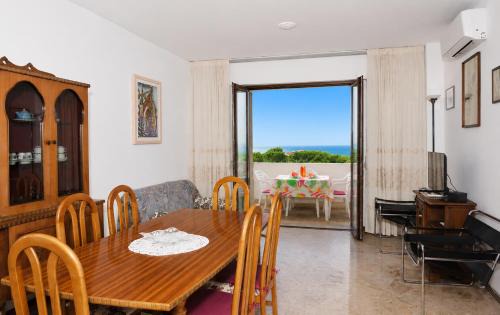 Giulianova Apartment | LT Miramare FRONTE MARE con Garage