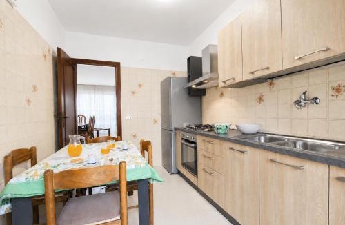 Giulianova Apartment | LT Miramare FRONTE MARE con Garage
