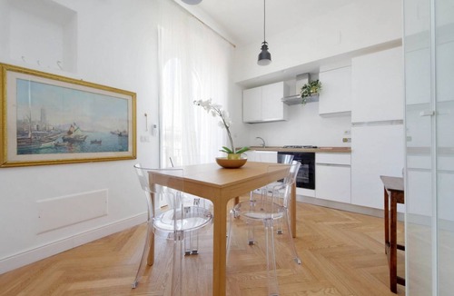 Salario Apartment | Luce e Eleganza a Corso d'Italia