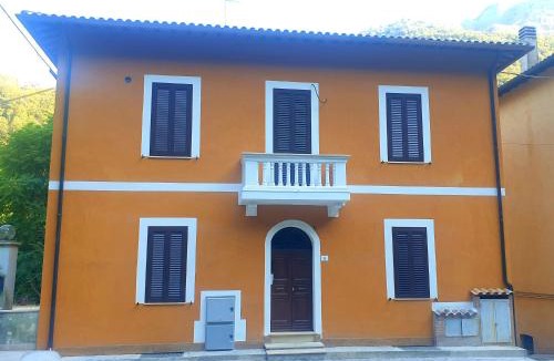 Terni Apartment | Luce Marmore