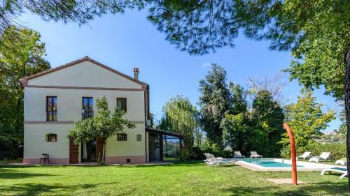 Montemaggiore al Metauro Villa | Luce tra i Saggi 8 by Marche Holiday Villas