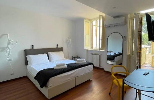 Repubblica Apartment | LUCIANO MONTI APARTMENT