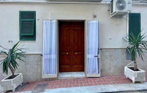 Macchia House | Lucy Home