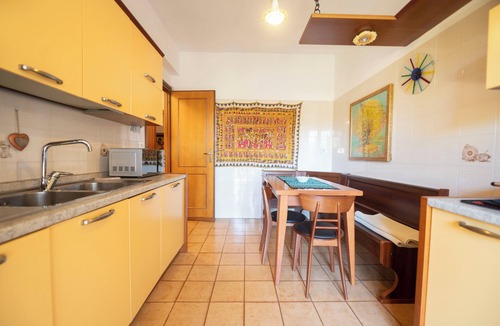Rome House | Luminous 2Br Family Apartment In Residential Area
