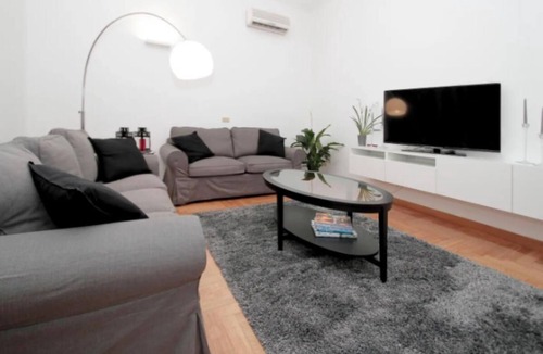 Prati Apartment | Luxurious Apartment Near Borgo Pio and Vaticann