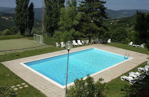 Petrognano House | Luxurious Farmhouse in Rufina with Private Pool