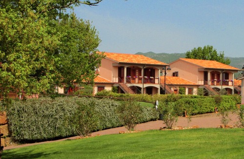 Sorano Apartment | Luxury apartment with AC, in the green Maremma