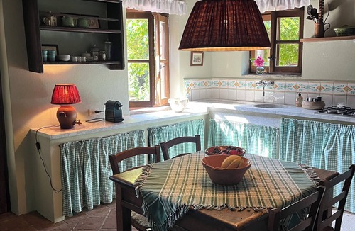 Roccaverano Villa | Luxury holiday home, sleeps 12, 4 bathrooms and total privacy in Piedmont, Italy