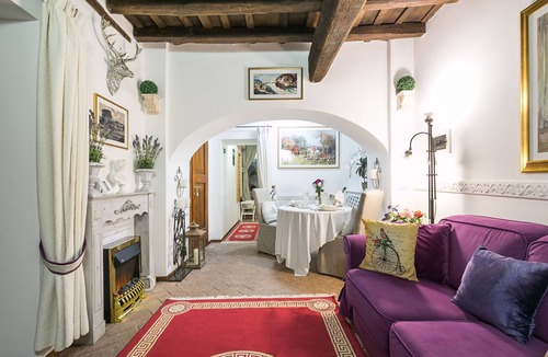 Monti House | Luxury Holiday House Luxury Holiday House CIN: IT058091B4O8TGUF2I