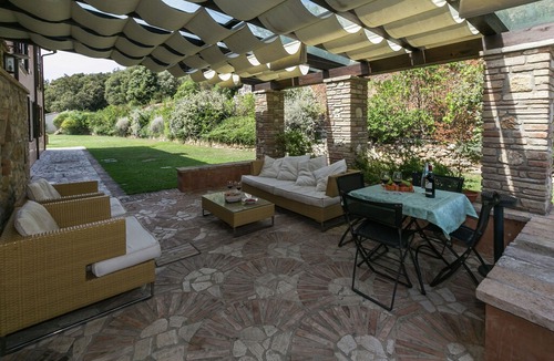 Montoro Apartment | Luxury, modern apartment with pool and stunning views, 1 hour from Rome