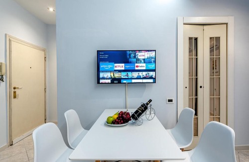 Rione III Colonna Apartment | Luxury Penthouse Barberini - Spanish Steps