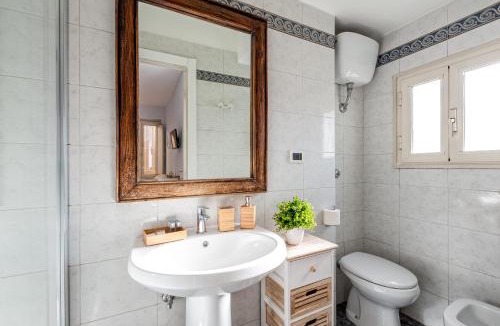 Rione III Colonna Apartment | Luxury Penthouse Barberini - Spanish Steps