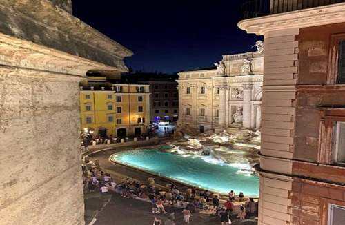 Rione IX Pigna Apartment | Luxury Penthouse with Stunning Views of Piazza Venezian