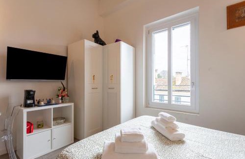 Pavia Apartment | Luxury Suite {Fuga Romantica } Ponte Coperto