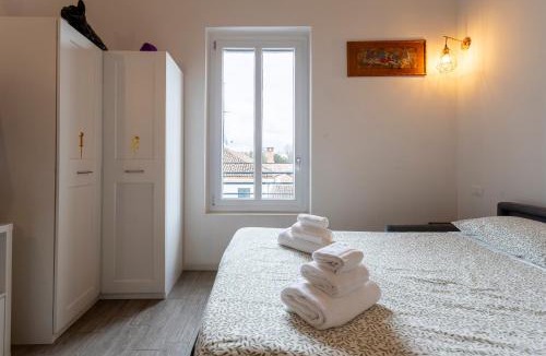 Pavia Apartment | Luxury Suite {Fuga Romantica } Ponte Coperto