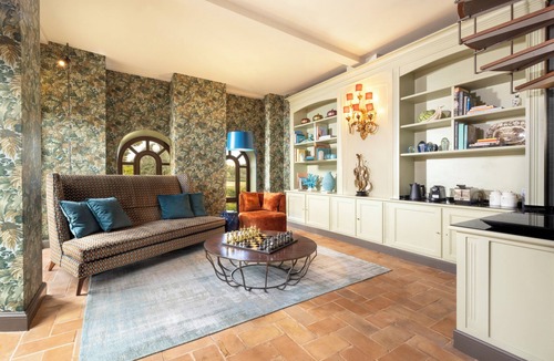 Trionfale Apartment | Luxury Tower with Private Pool and a View of the Vatican