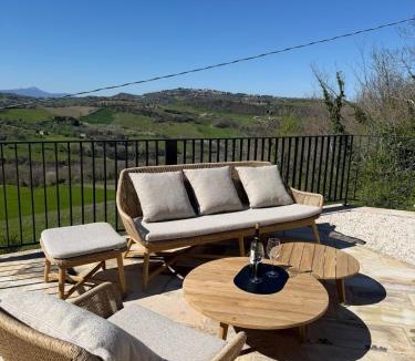 Gualdo Villa | Luxury Villa in Le Marche with heated private pool, panoramic Sibillini views and airco