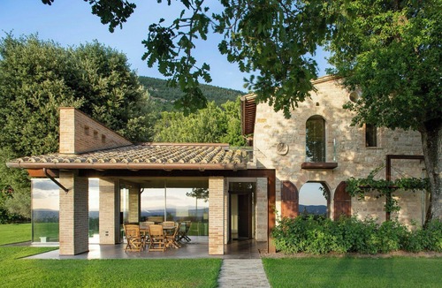 Assisi House | Luxury villa overlooking Assisi valley