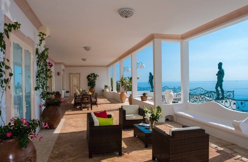 Laurito Villa | Luxury Villa with parking and panoramic terrace sea view