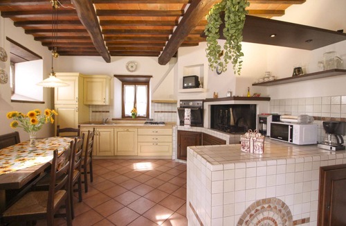 Subbiano Villa | Luxury villa with private pool, outdoor Jacuzzi, billiard room and air conditioning, situated at the