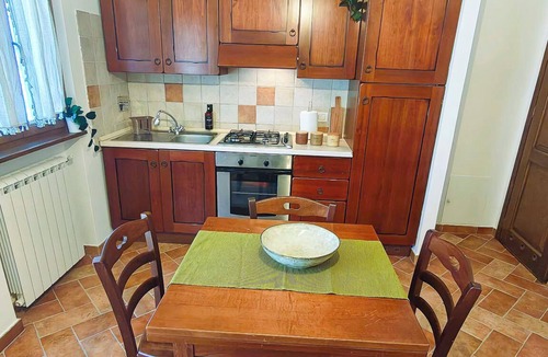 Alviano Condo | Lyfe Umbria Infinity Pool up to 16 people