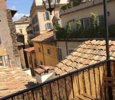 Rione VIII Sant'Eustachio Apartment | M9 Pantheon Attic 10