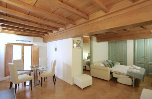 Rione VIII Sant'Eustachio Apartment | Maddalena 6 - Pantheon