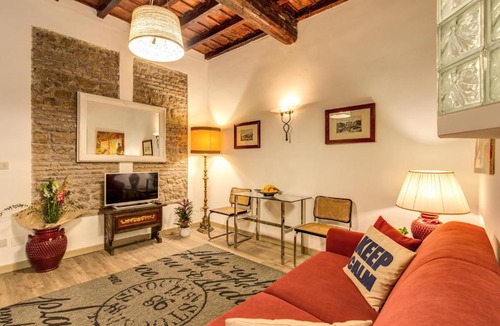 Trastevere Apartment | Magenta Deluxe Fienaroli 2