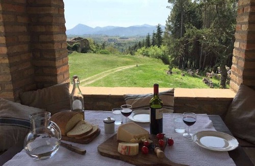 Citta di Castello House | Magnificent Farmhouse with Pool on the borders of Tuscany