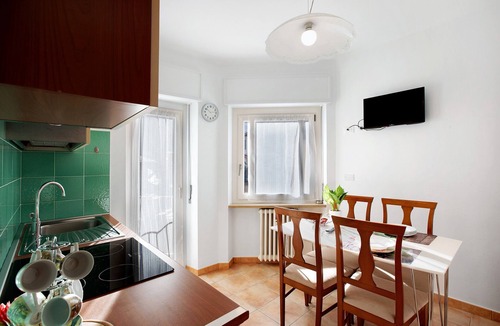 Aosta Apartment | "Maison Étoile - Stella" Apartment with Mountain View, Balcony and Wi-Fi