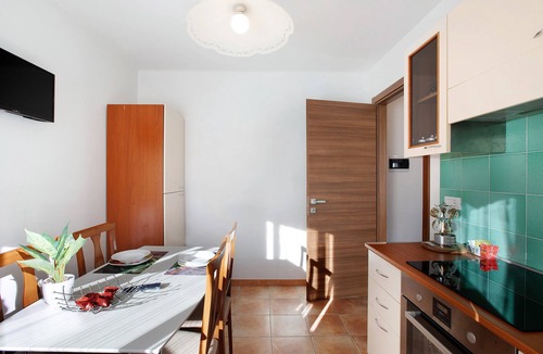 Aosta Apartment | "Maison Étoile - Stella" Apartment with Mountain View, Balcony and Wi-Fi