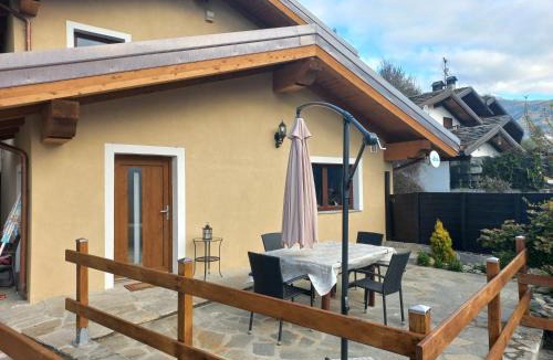 Gignod Villa | Maison fleurie