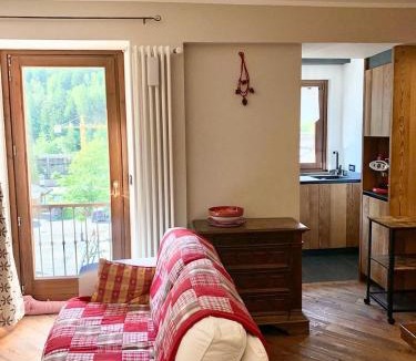 Pre-Saint-Didier Apartment | Maison Lalla